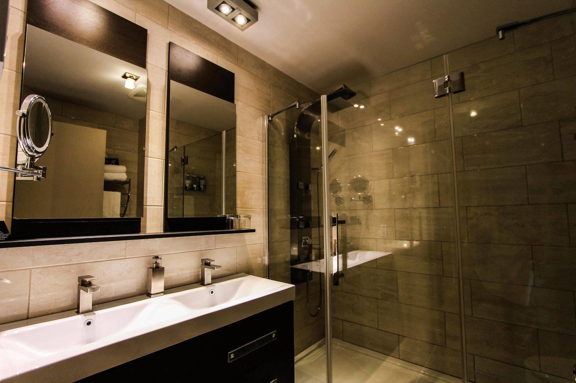 Hotel Saint-Germain Римуски Экстерьер фото